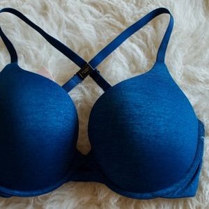 Victoria’s Secret T-shirt bra perfect shape 32DDD